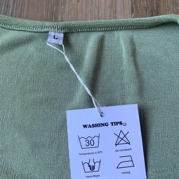 Sofia's Choice - LARGE Sheer Green Long Sleeve Halter Top - Picture 9 of 10